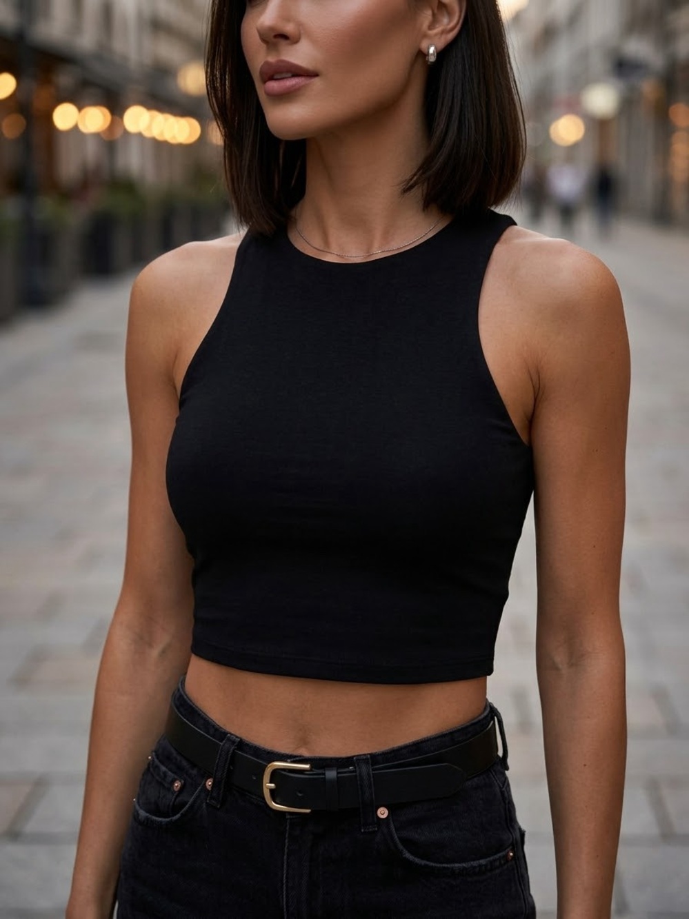 ReoRia Black Cropped Tank Top